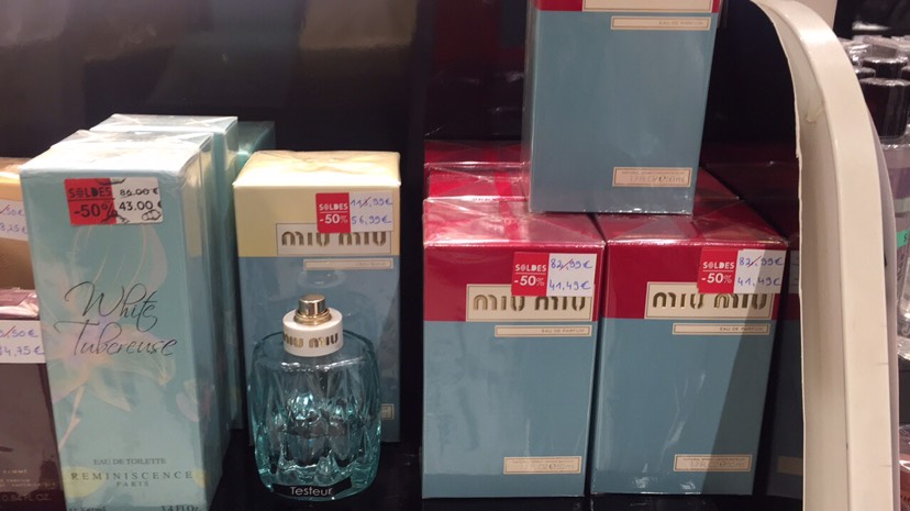 有超全的纪梵希双色五折 