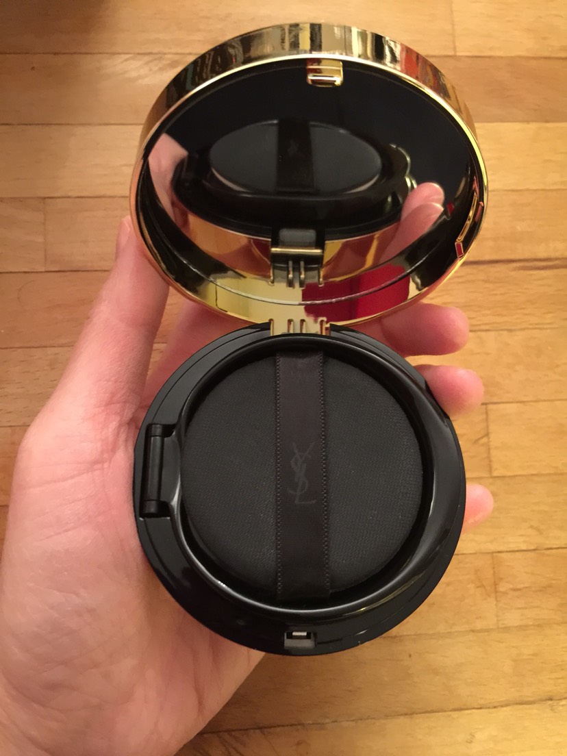 YSL的气垫拔草了～感觉不适合干皮～