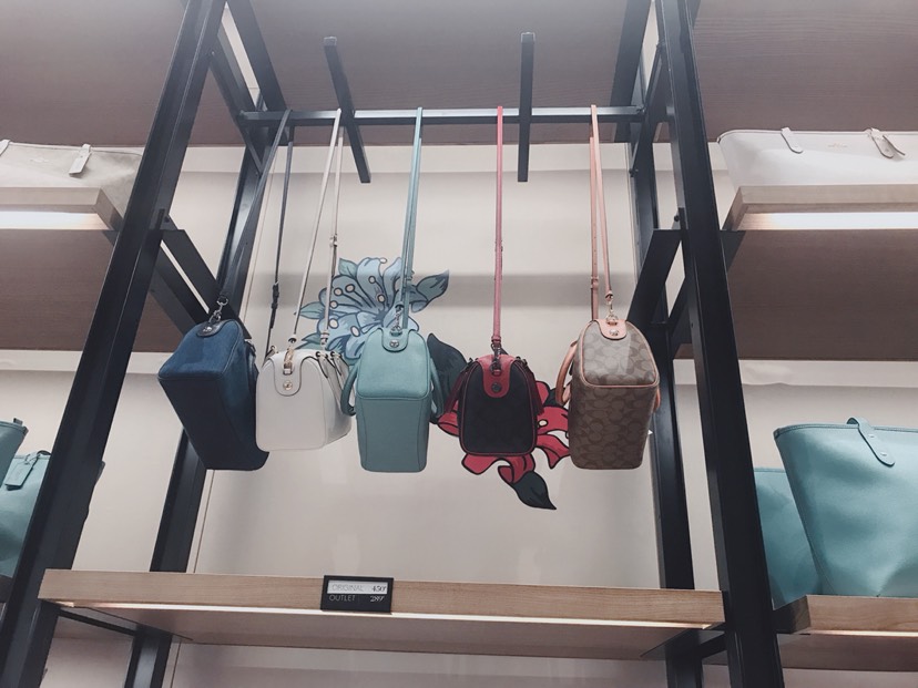 河谷打折村欢乐购