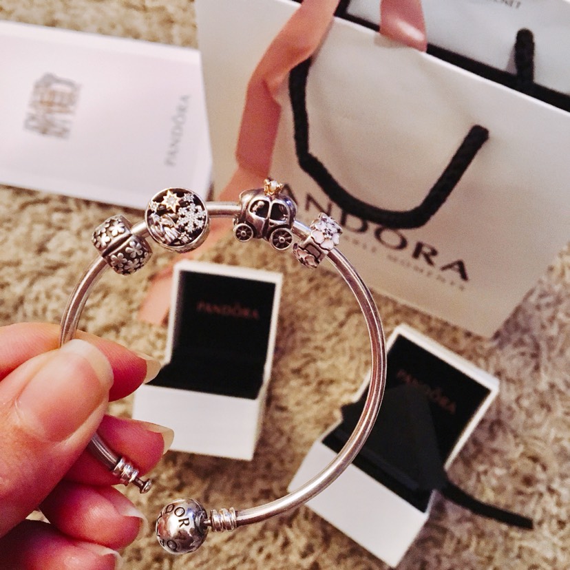 今年份Pandora的生日珠😍❤️