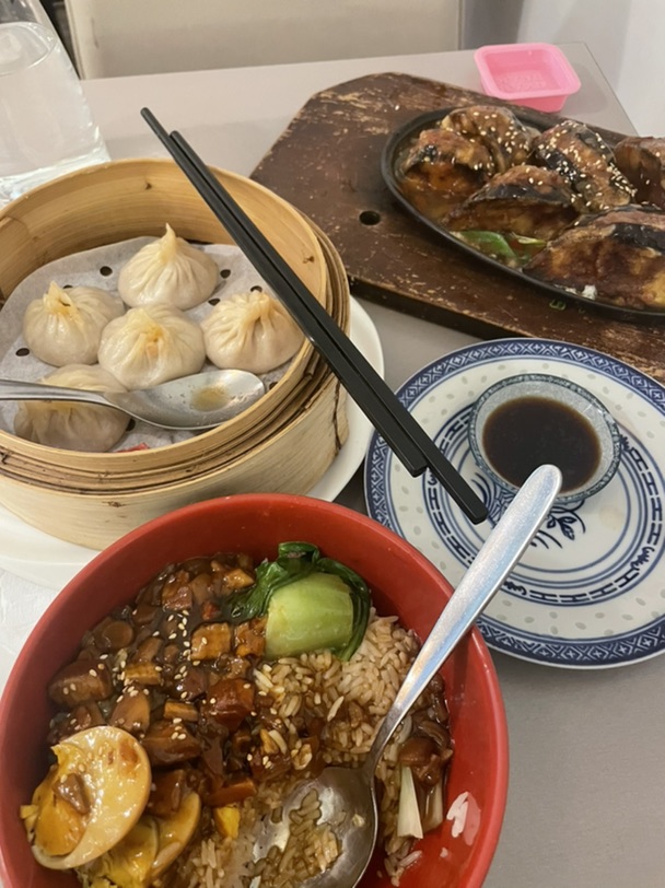 出国了，但没完全出国