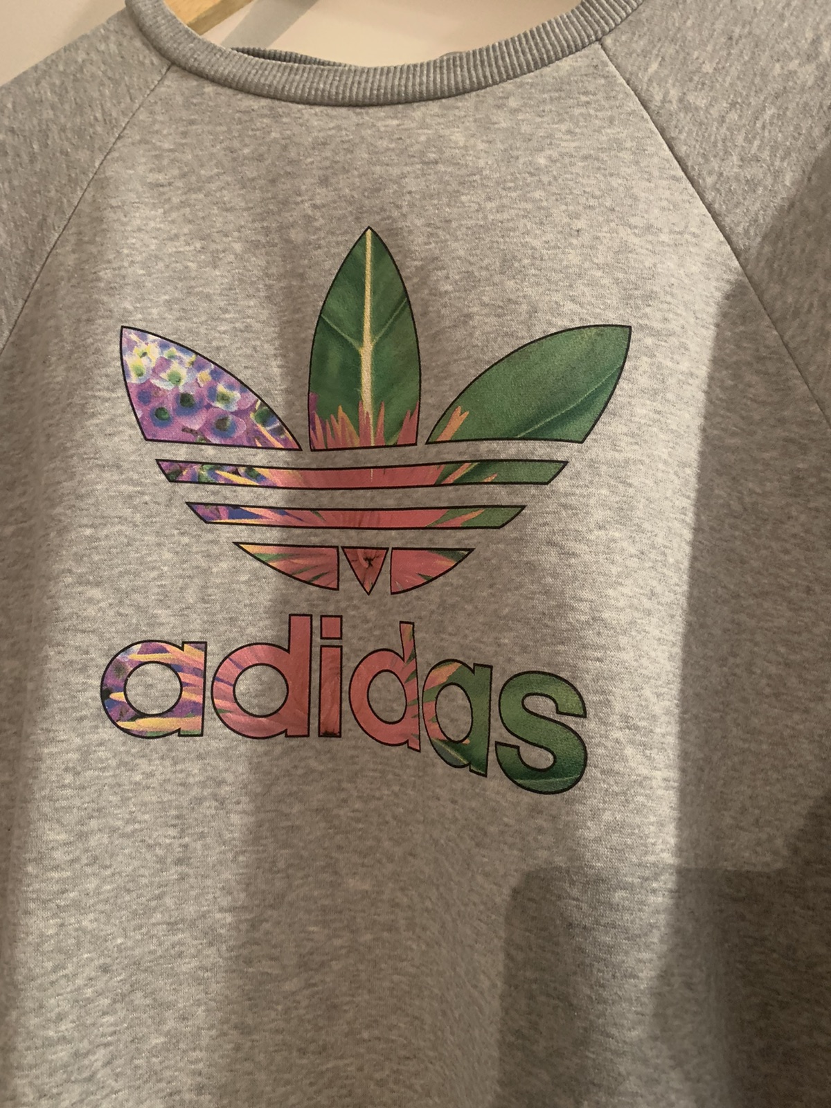 【二手闲置】 Adidas灰色卫衣全新低价出