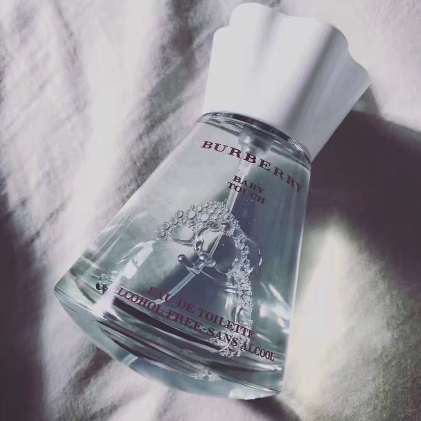 巴宝莉Burberry baby touch