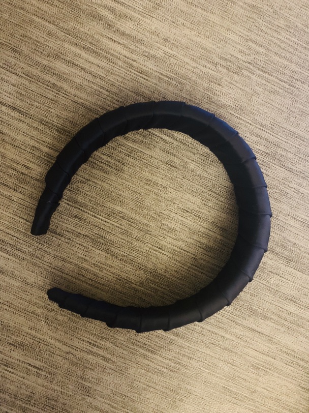 出闲置高颅顶发箍+运动鞋
