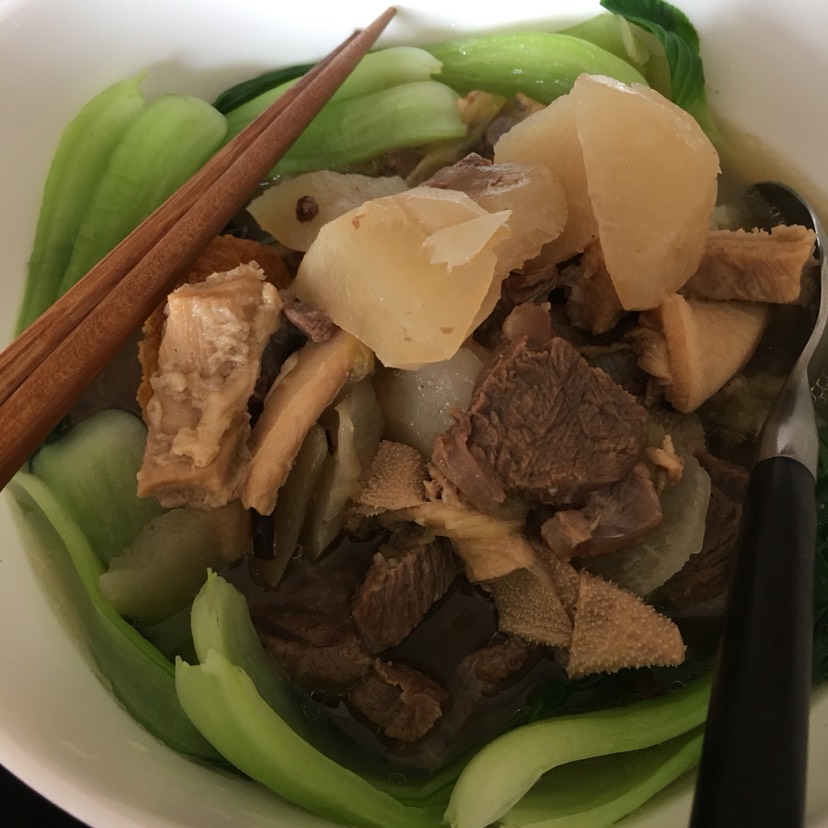 还记得广州街边卖的萝卜牛杂吗？