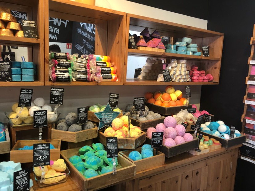 lush lush 圈粉