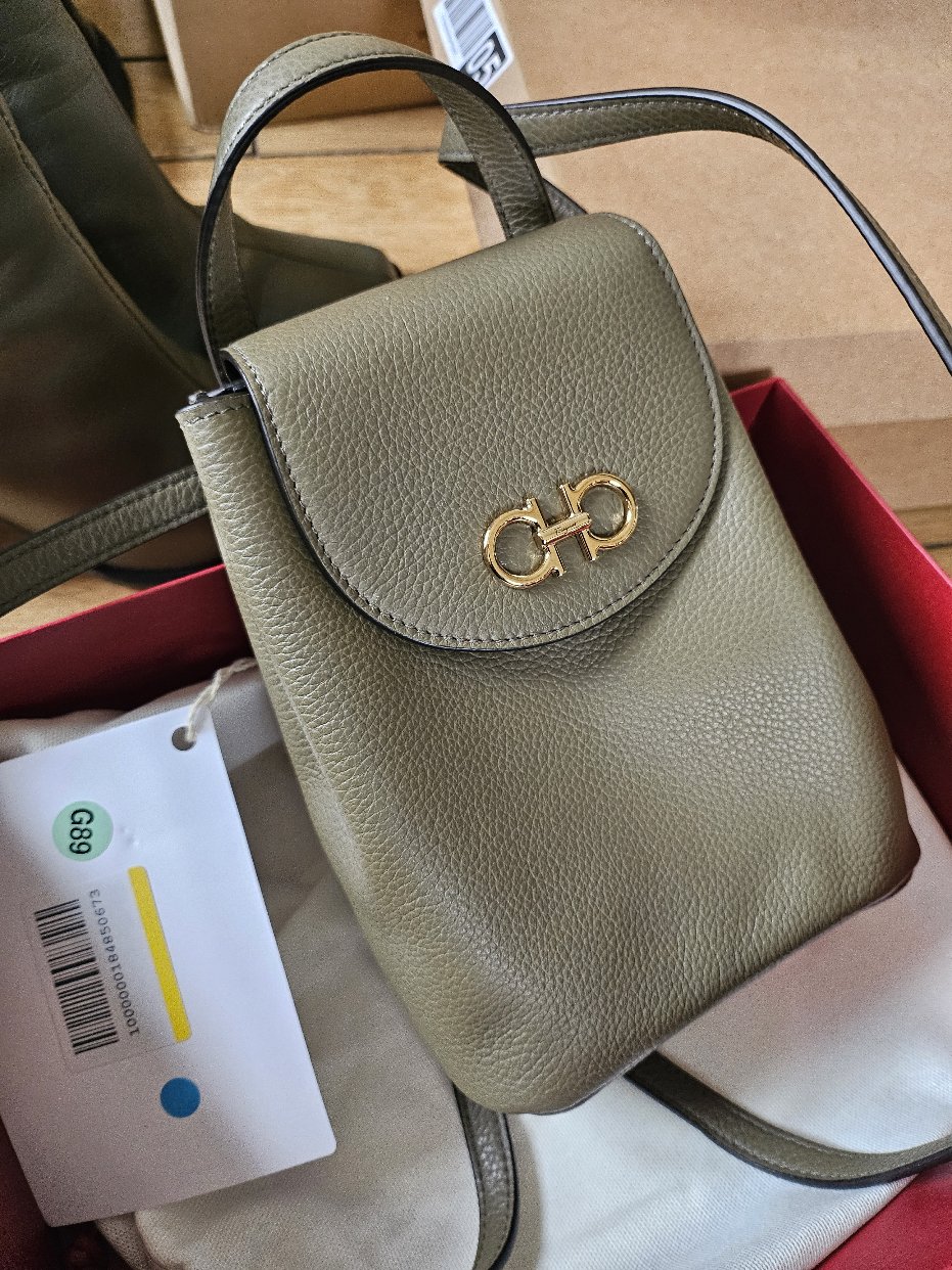 这算芥末绿吗？