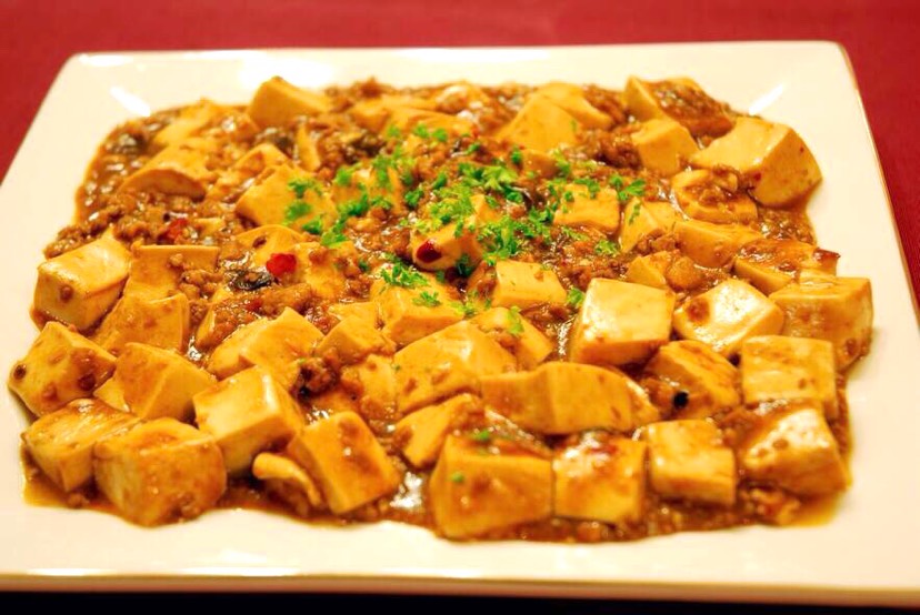 吃饱了，就不想家了