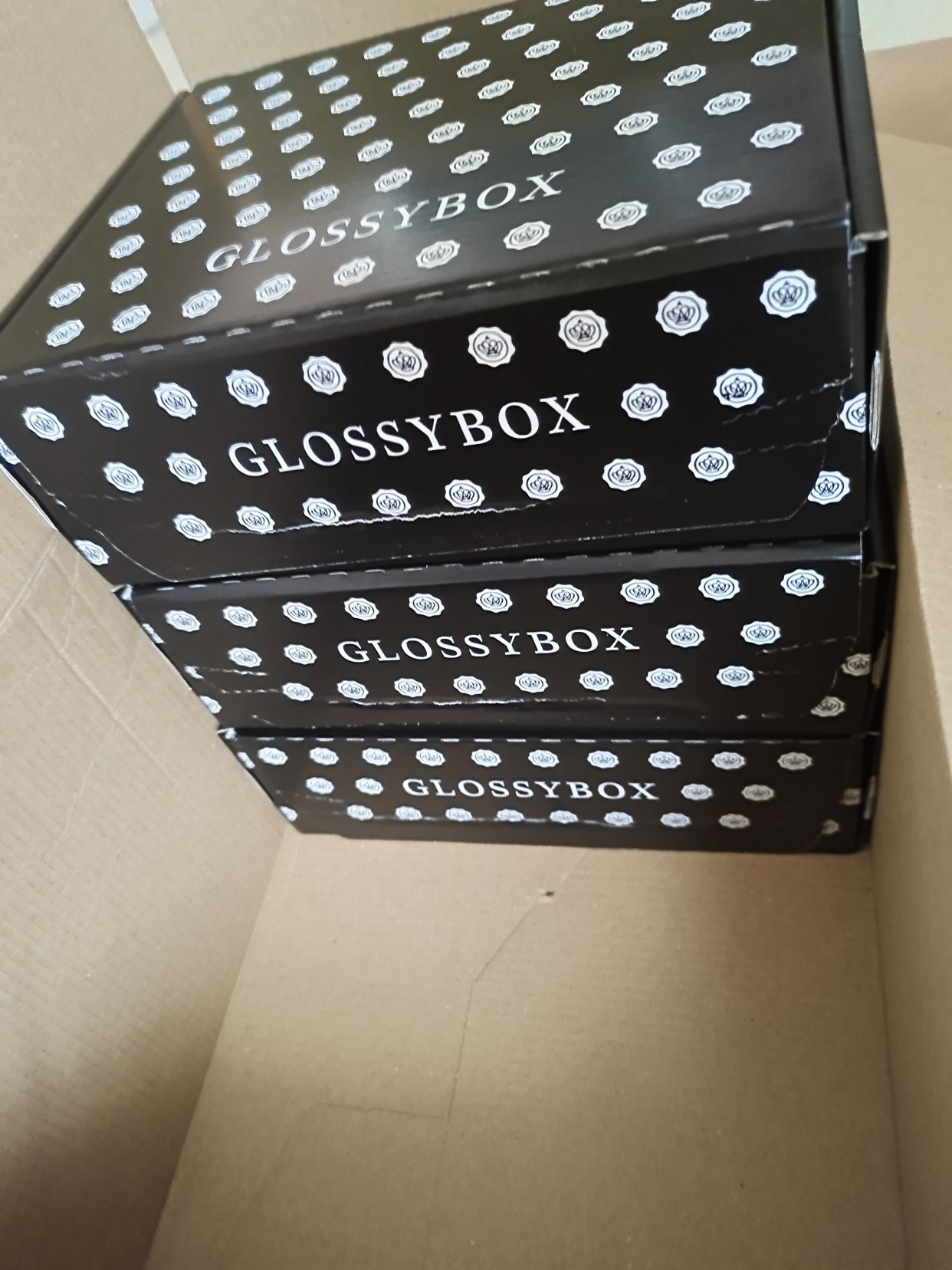 glossy box juin
