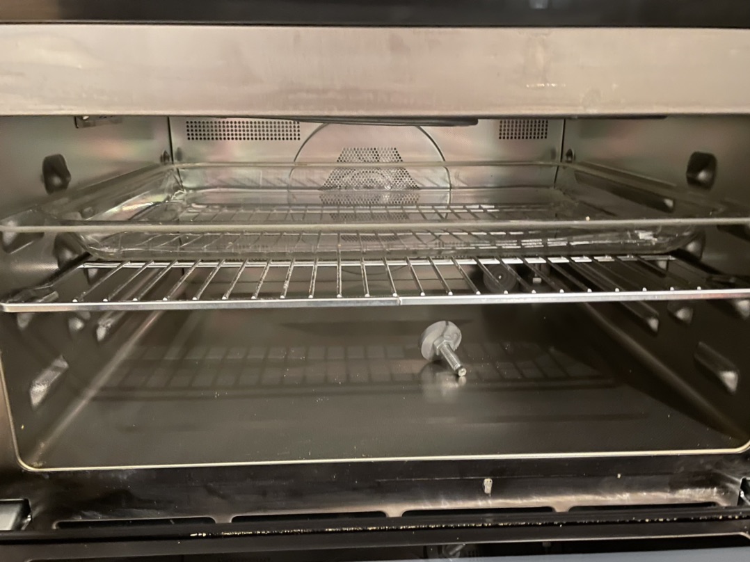 巴黎二手闲置出全新专业烤箱