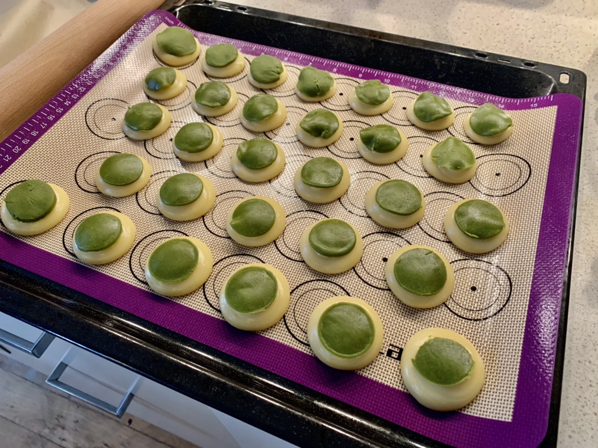 来一颗抹茶泡芙