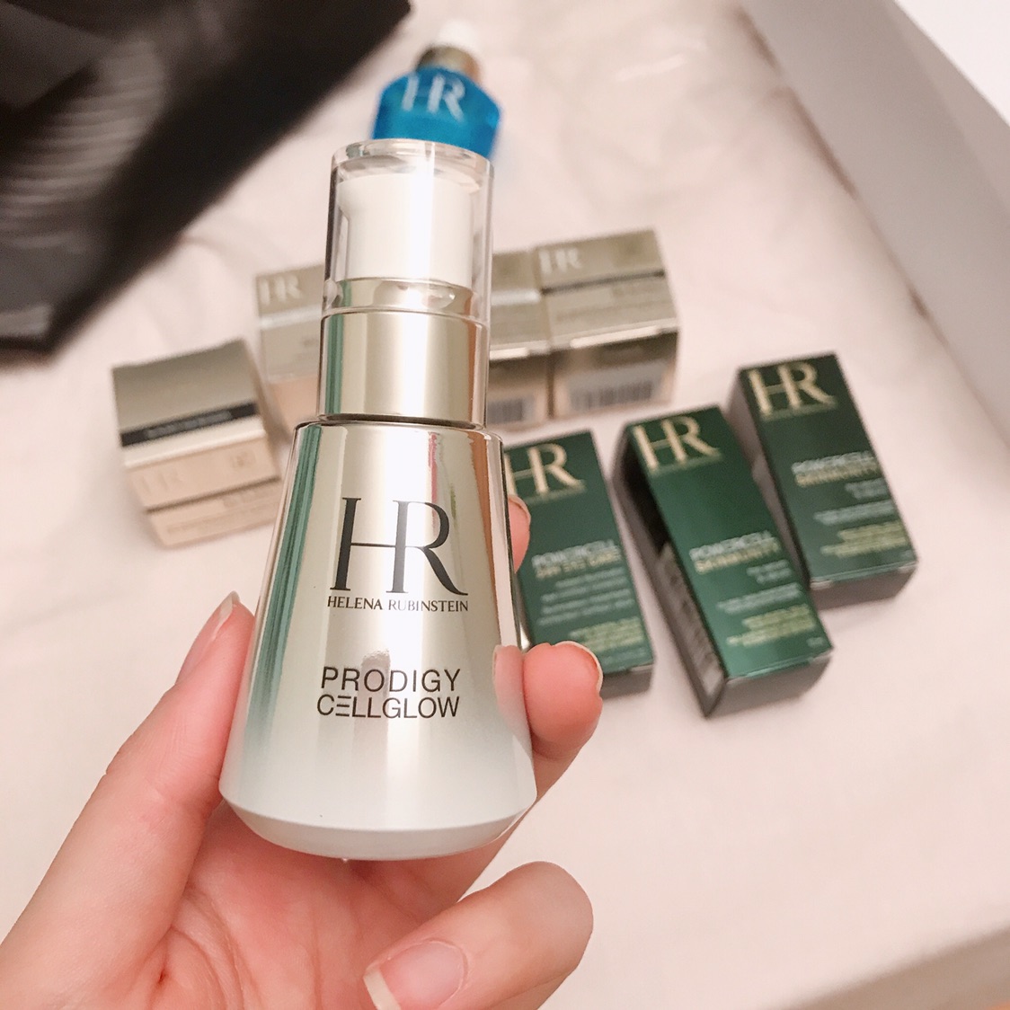 赫莲娜后悔只买了一单…