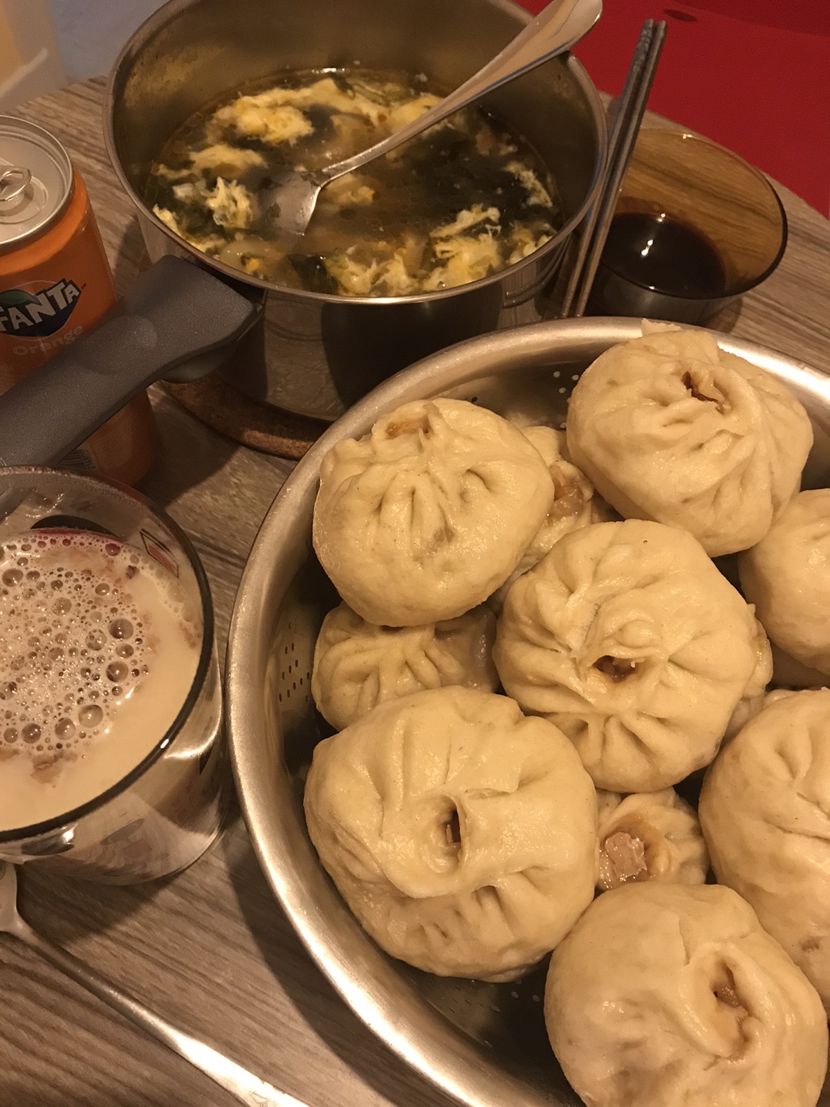 皮薄爆汁葱肉包子