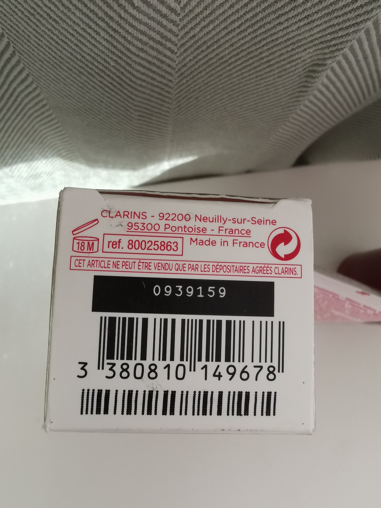 【巴黎】出娇韵诗精华50ml+面霜（未开封）50欧