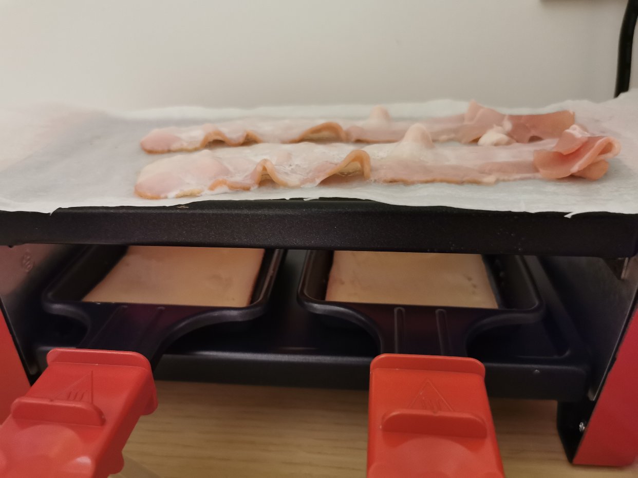 安利一到二人食Raclette机