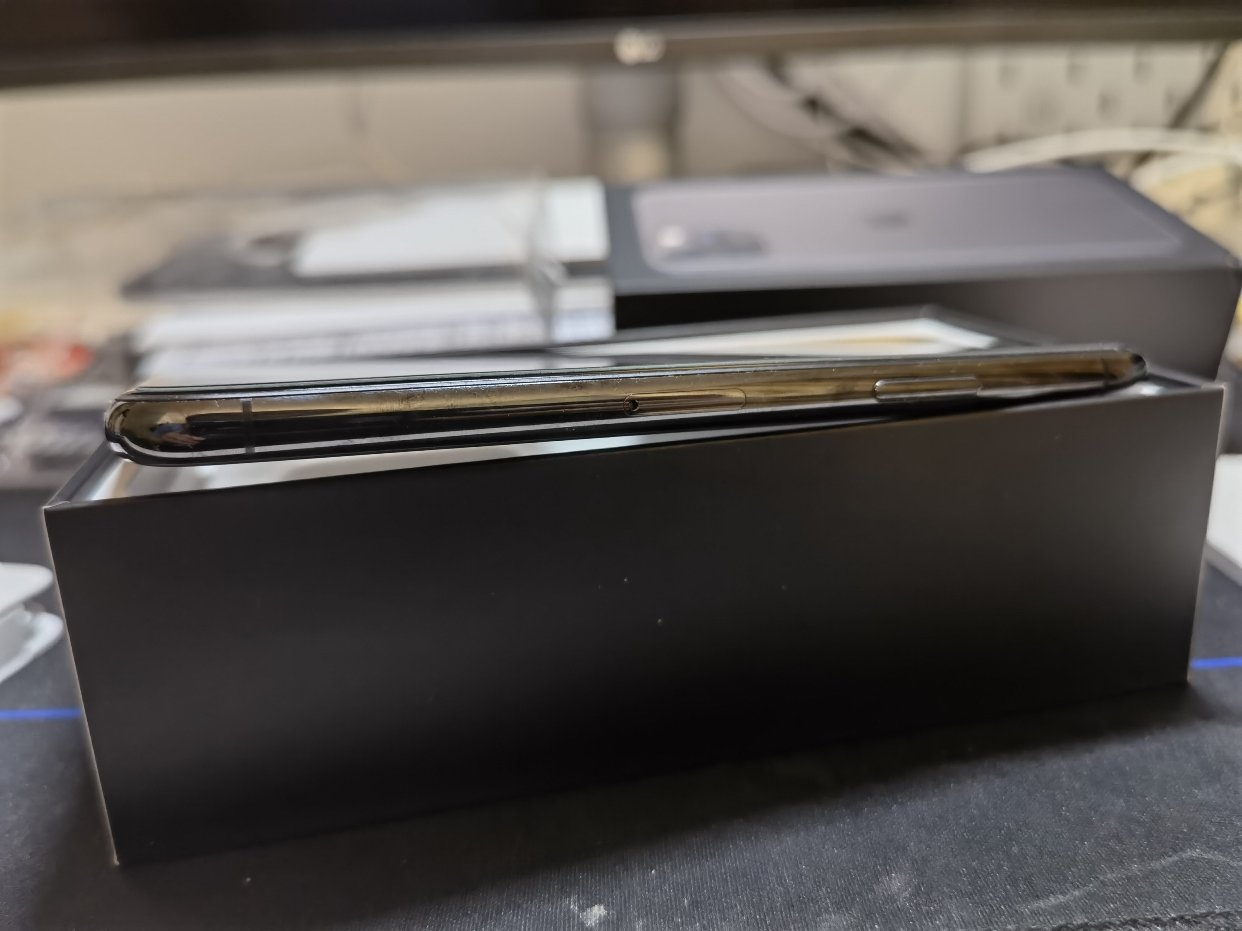 转让iPhone 11 Pro 64GB深空灰 香港版双卡
