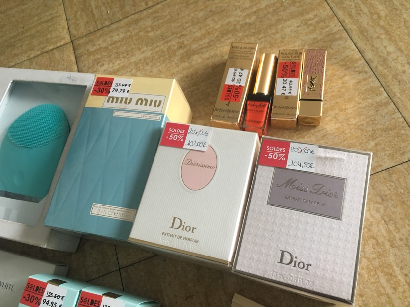 第一张图都是买的，第二张都是送的