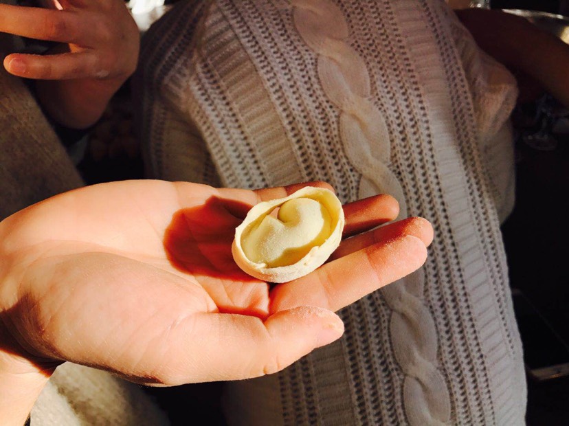 大年初二创意包饺子