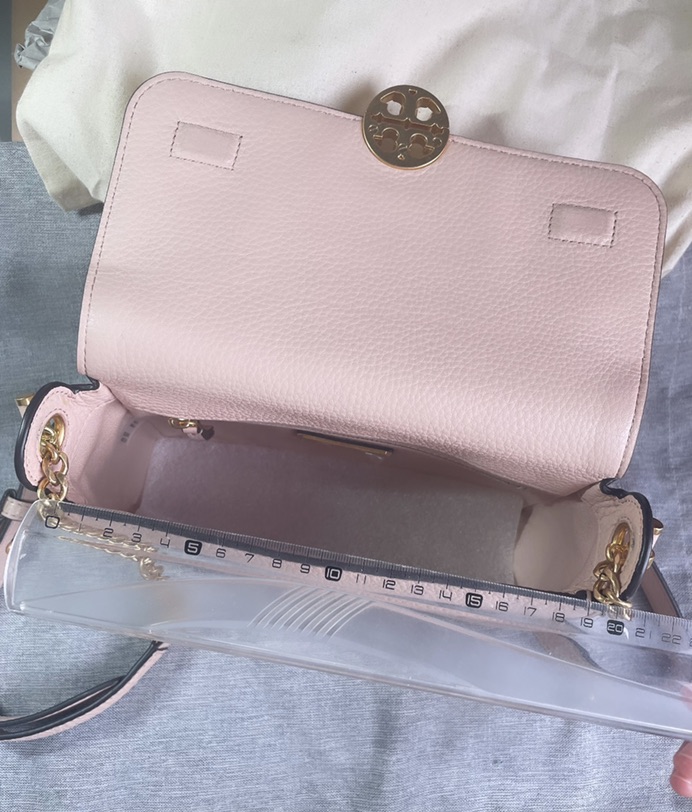 出Tory Burch 锁链包