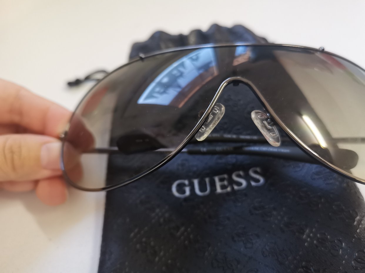 出全新Guess男士眼镜