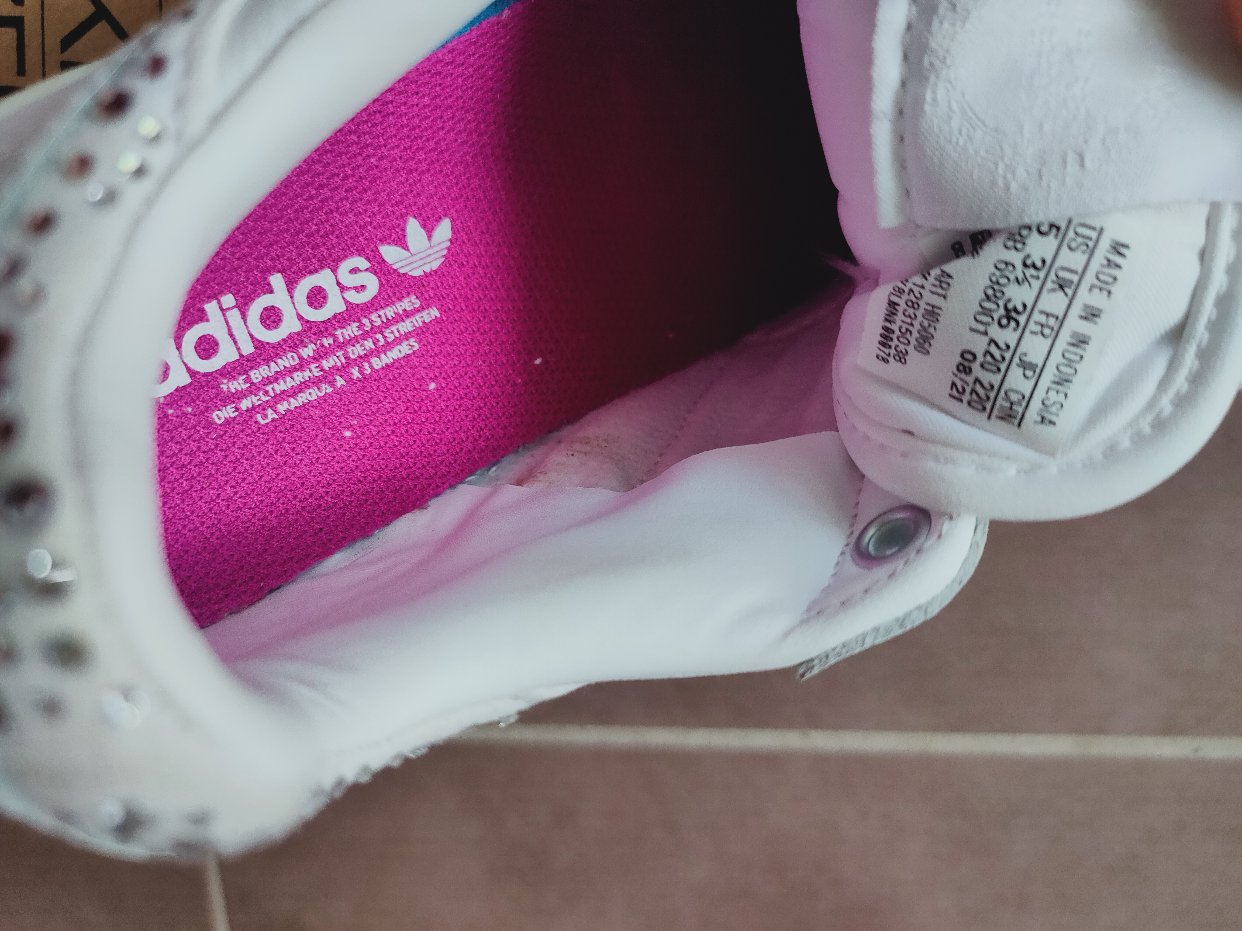 出36码adidas鞋