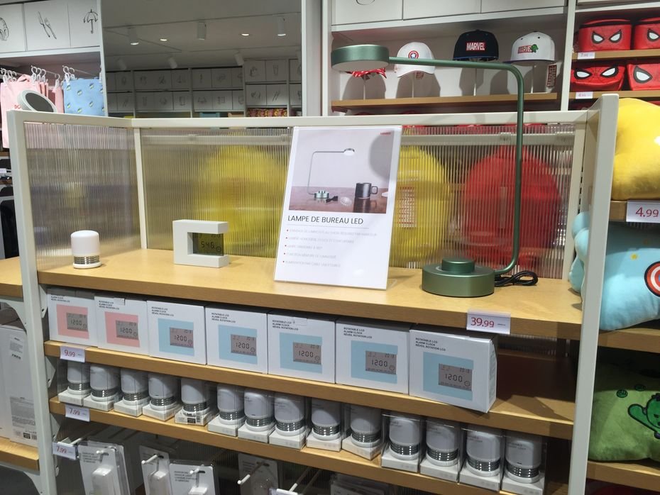 #Miniso#: 名创优品在巴黎开店