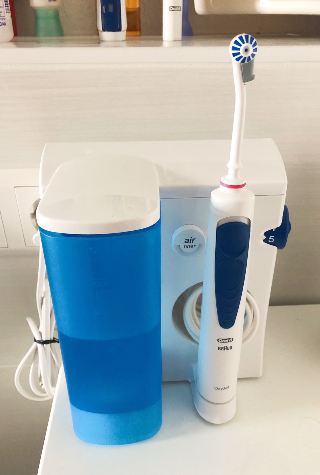 Oral-B Oxyjet 水牙线