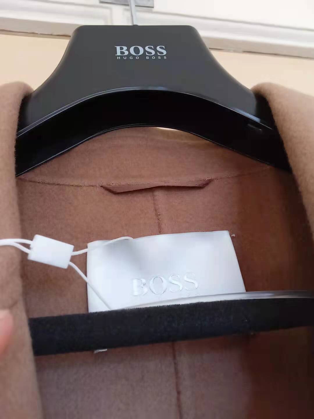 BOSS羊绒大衣