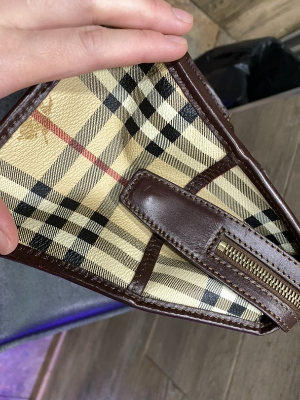 出burberry 已出