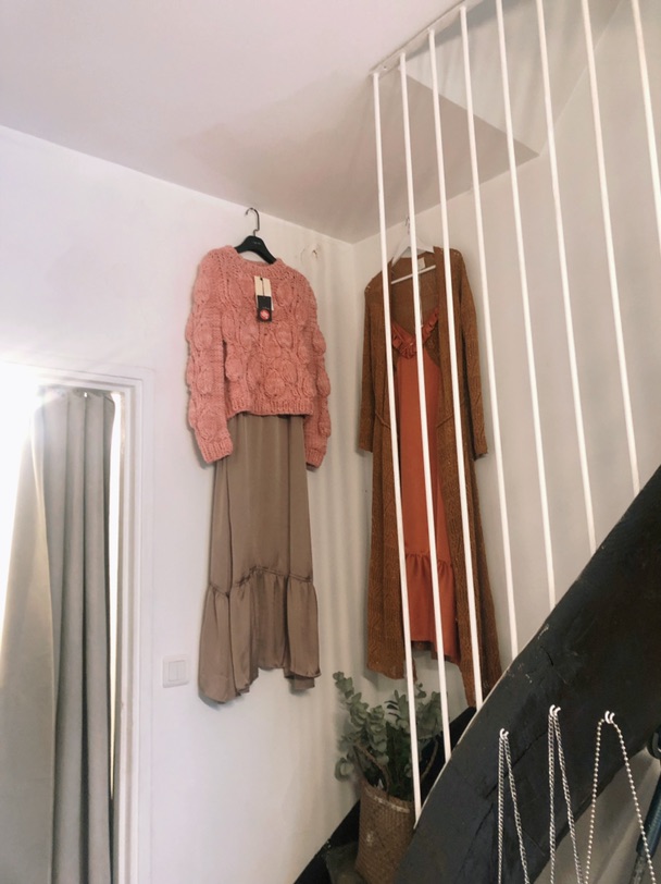 逛到一家好喜欢的韩风服装店