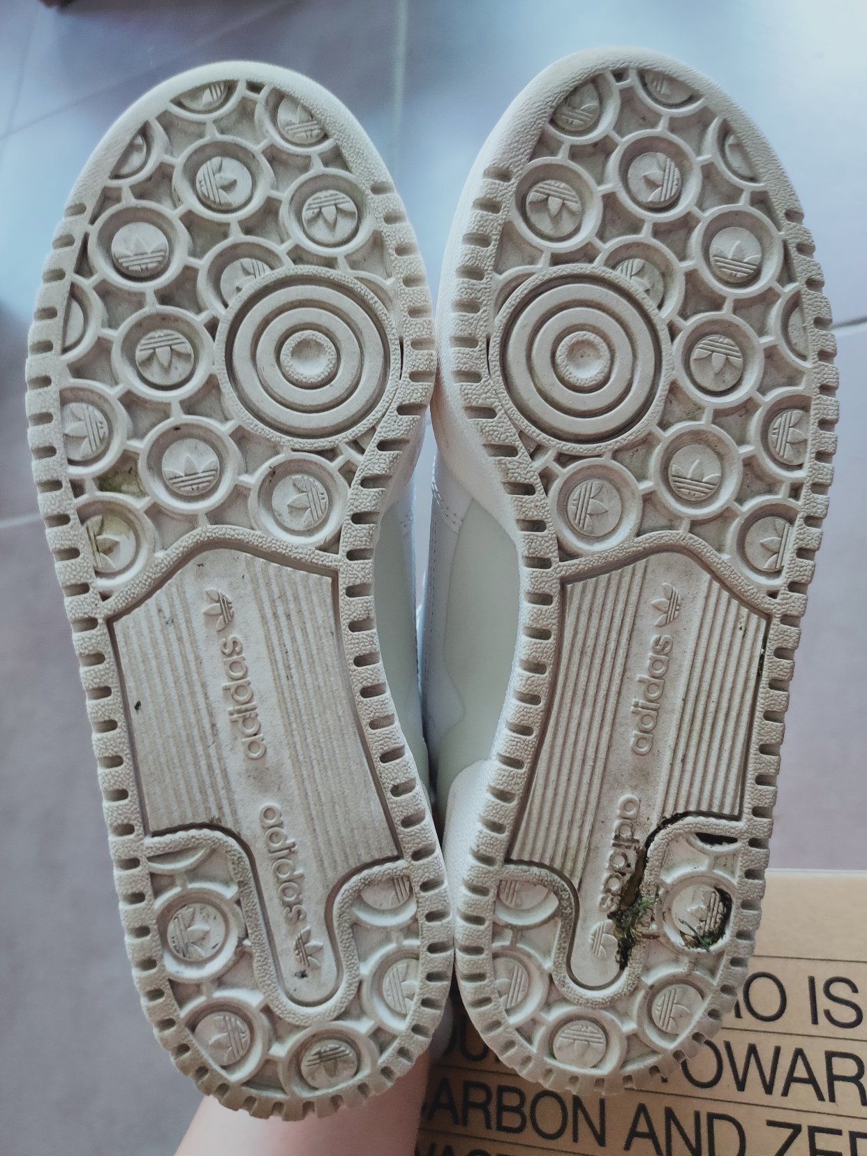 出36码adidas鞋