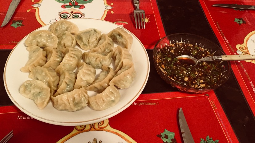 做一些饺子，礼尚往来