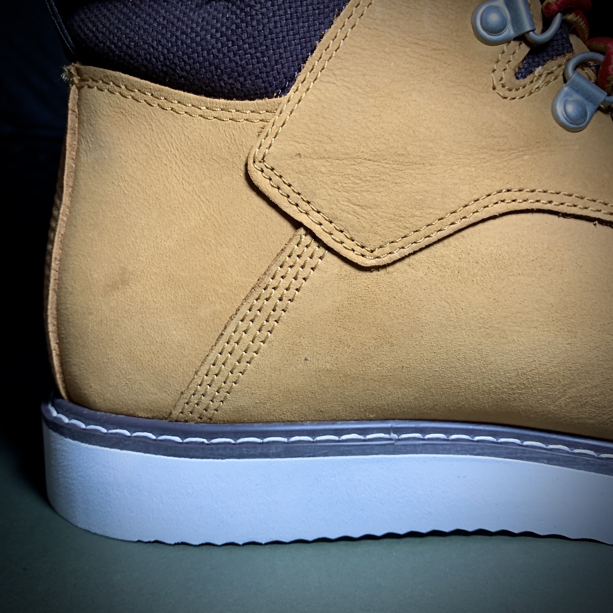 闲置全新timberland男靴