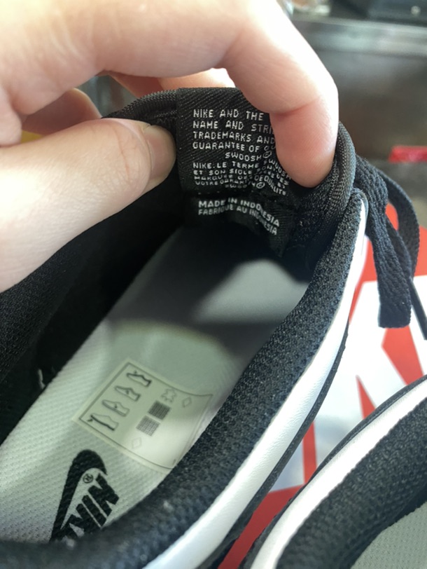出一双Nike dunk panda 37.5