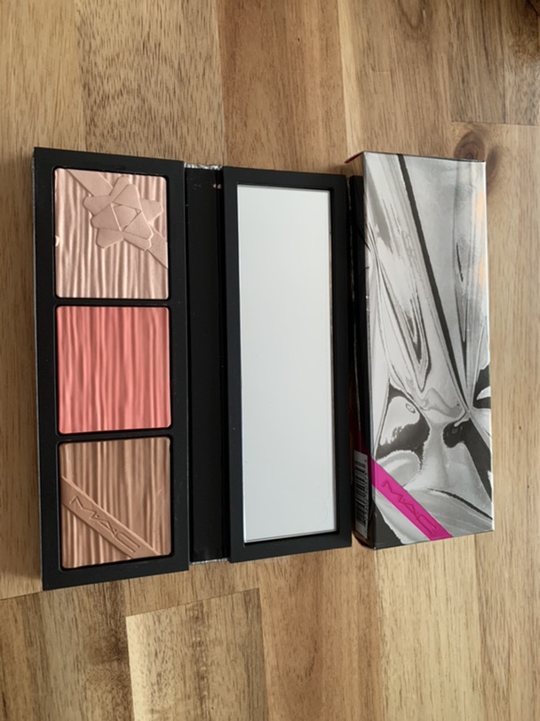 60€打包出全新未用过MAC+ YSL彩妆