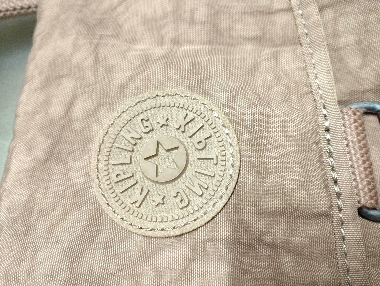 Kipling 粉色单肩包几乎全新30欧