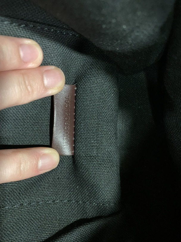 出burberry 已出